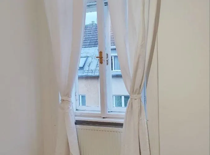 Апартаменты Mariahilfer 4 Min To The Shopping Center And Schoenbrunn Palace Вена