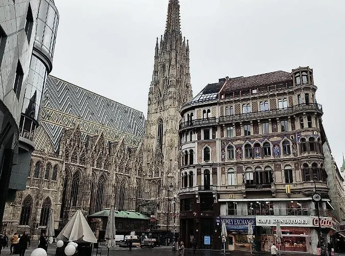 Mariahilfer 4 Min To The Shopping Center And Schoenbrunn Palace